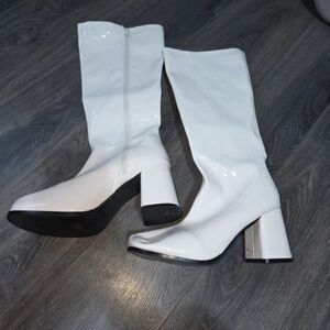 Boots Shiny White Heeled Boots